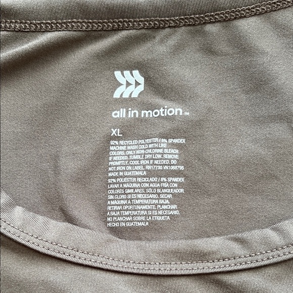 XL | Women’s All in Motion Athletic Tee - Picture 4 of 4